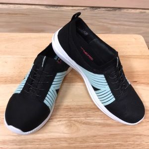 Skechers Slip-On Sneakers Memory Foam Sz 9